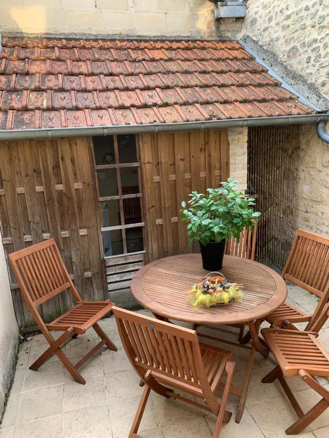 Private House With A View On Bayeux'S Cathedrale Villa Exterior photo